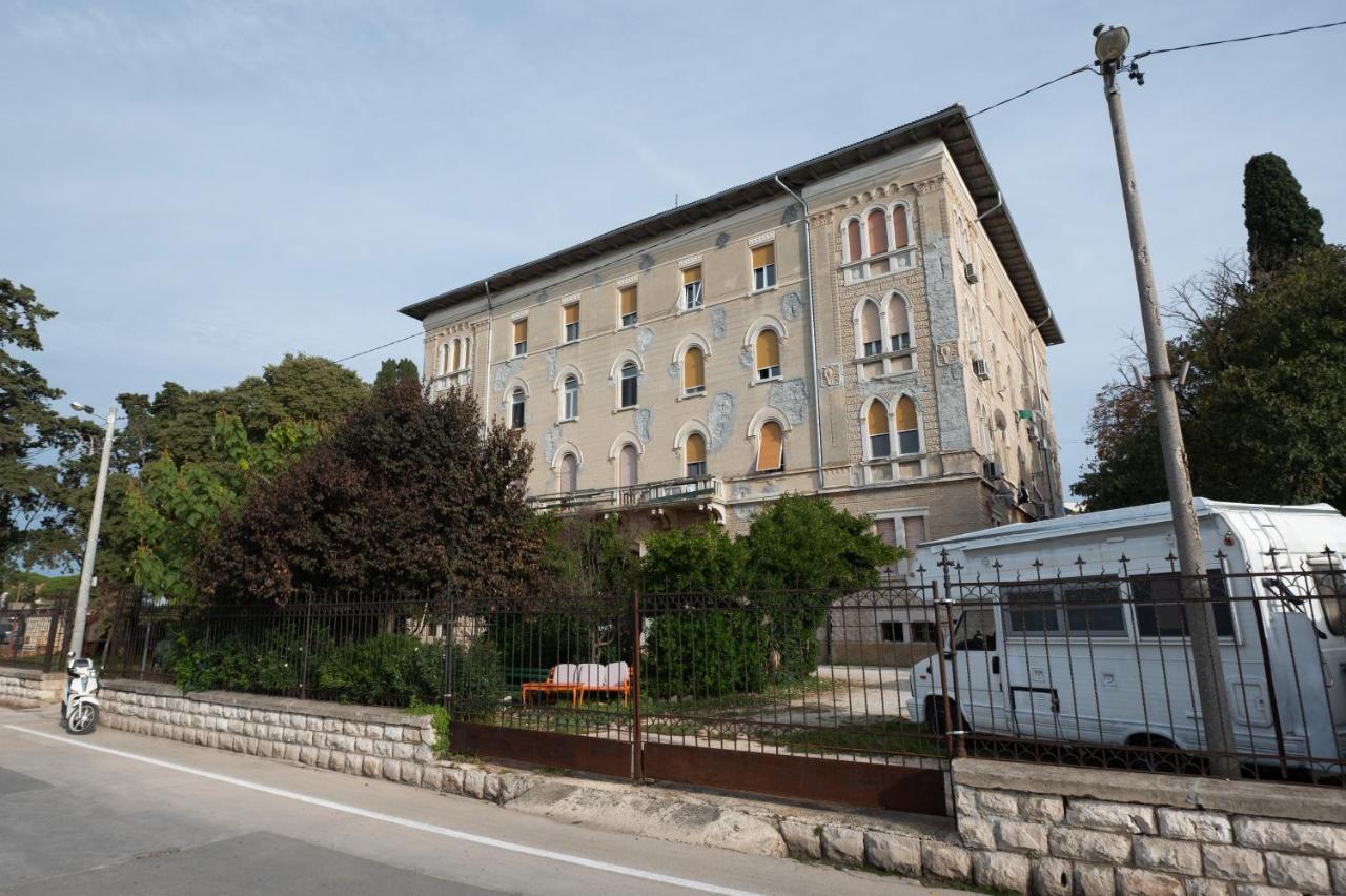 Val Maistro Apartment Zara Esterno foto